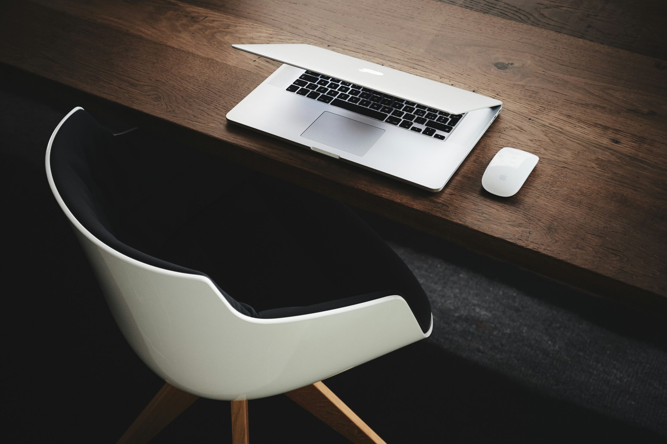 raeontech.com